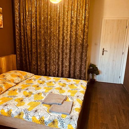 Apartment Pharamis Bešeňová 外观 照片