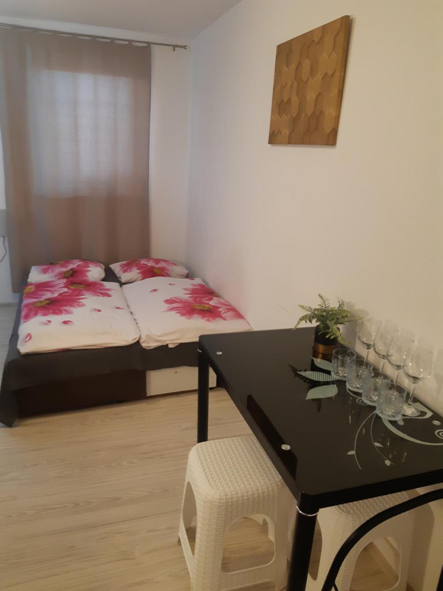 Apartment Pharamis Bešeňová 外观 照片